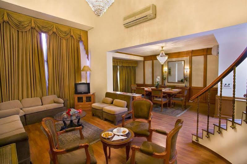 The Bmk Hotel Greater Kailash Delhi (National Capital Territory of India) Exterior photo